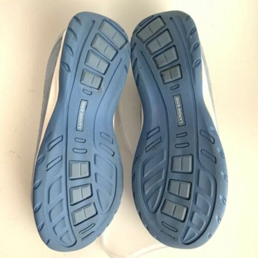 Lands End blue accent